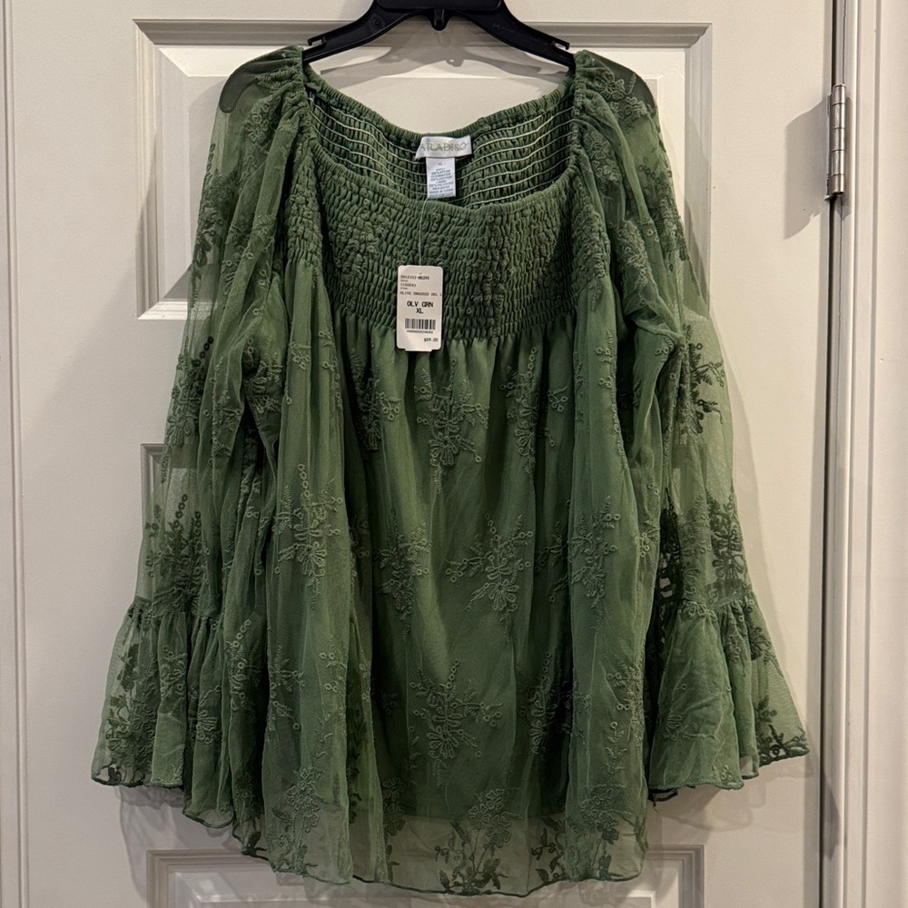 Chic Green Floral Women's Blouse